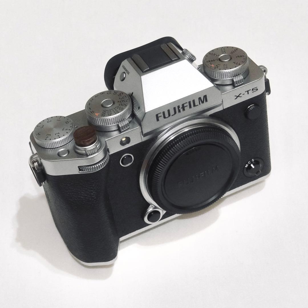 Fujifilm Mirrorless Interchangeable Lips X-T5 Silver