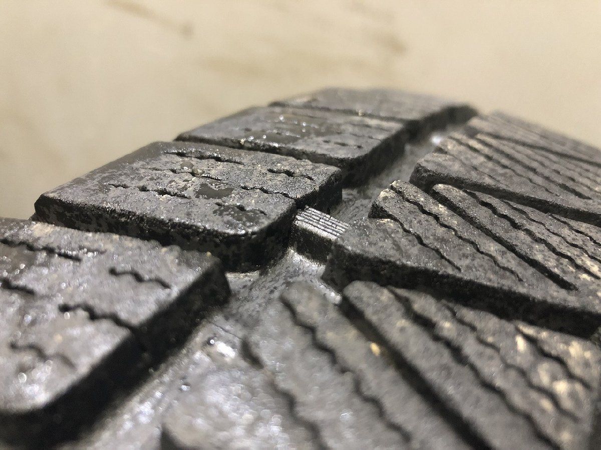 Bridgestone 18 Inches Bs Blizzak Dm-V3 235/60R18 2 22 Rx/Nx T33 Cr-V (Ktn741)