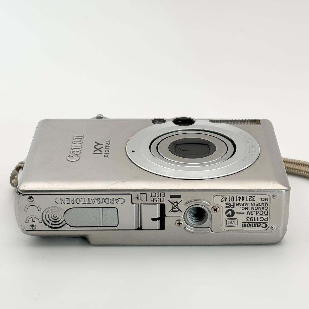 Canon Compact Digital Camera Ixy 70