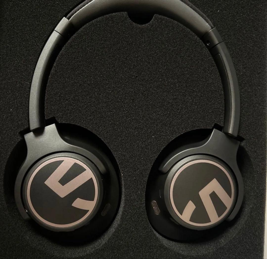 Wireless Headphones Space