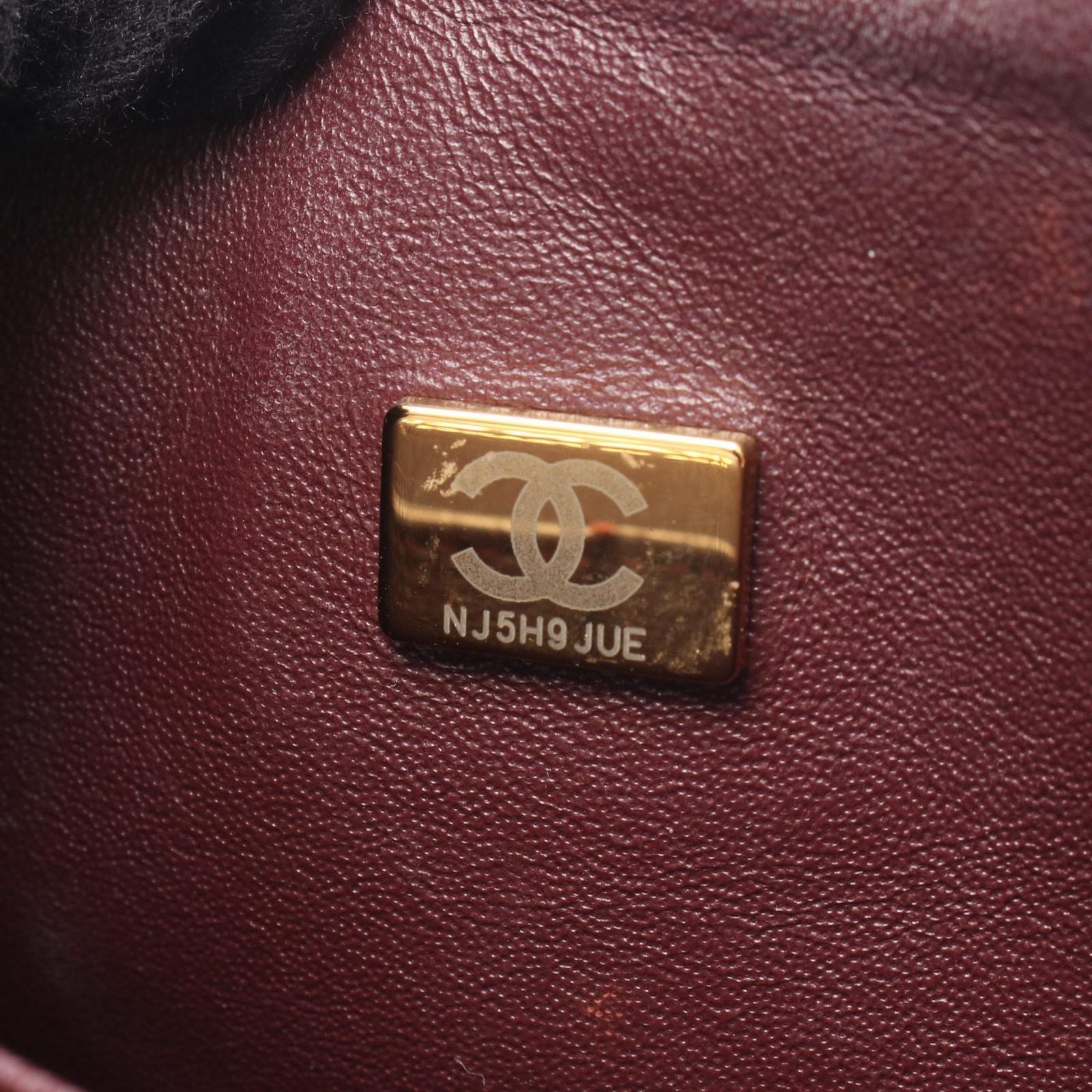 Chanel Shoulder Bag W