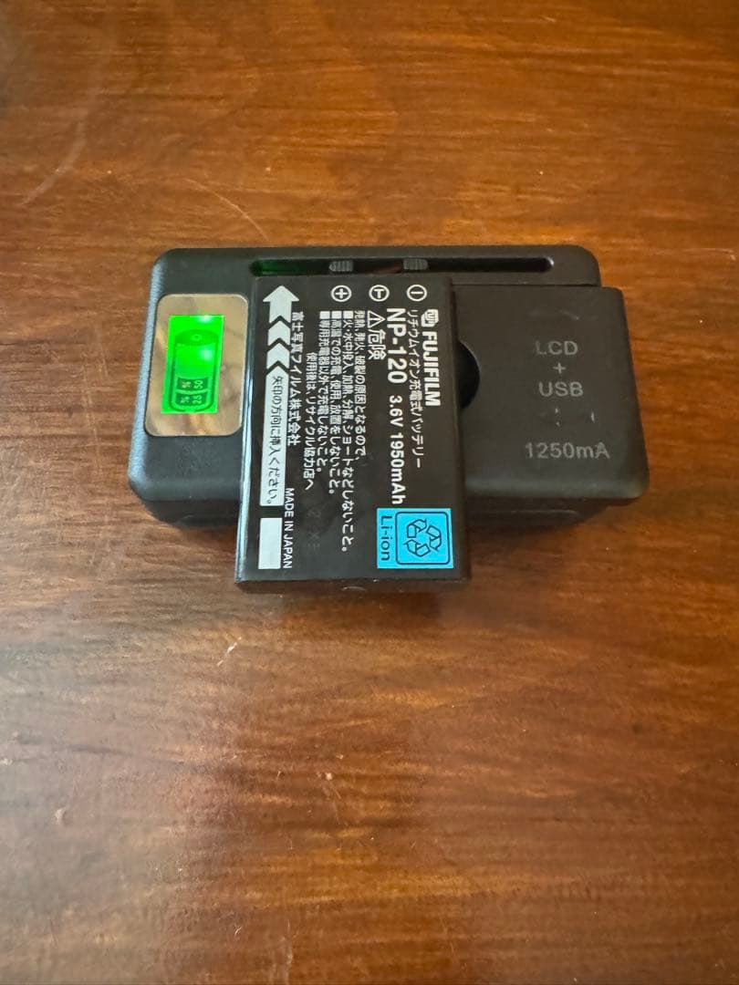 Pentax Compact Digital Cameras 750Z Ccd