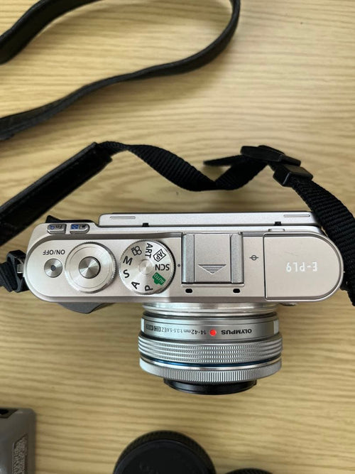 Olympus Mirrorless Interchangeable Lens Cameras Pen E-Pl9