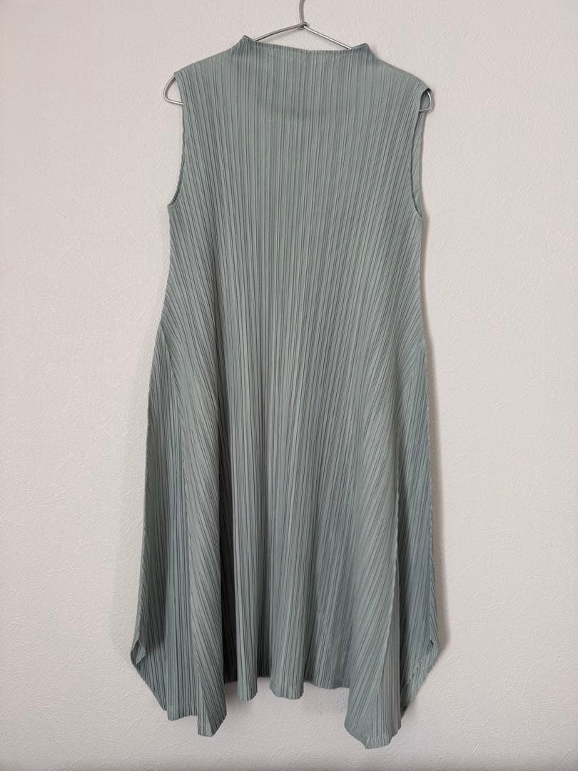 Pleats Please Sleeveless Mellow