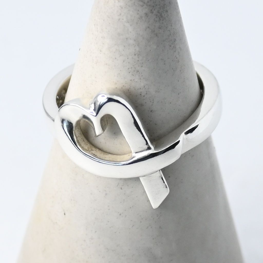 Tiffany Ring Co. 8 925