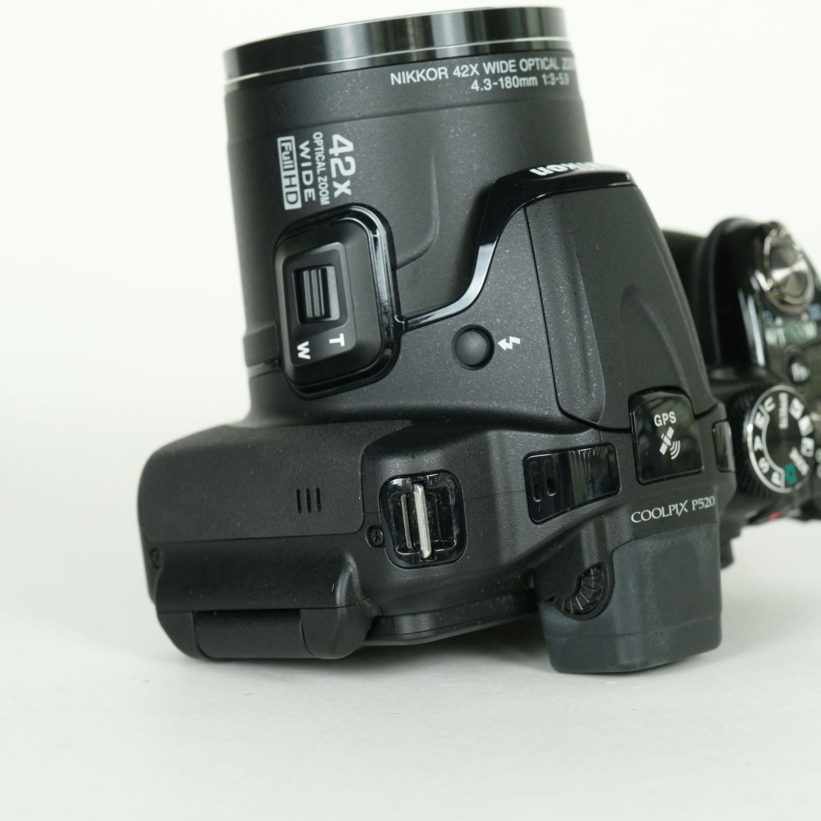 Nikon Compact Digital Camera 2 Coolpix P520 Bk