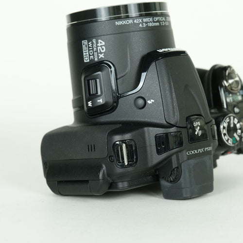 Nikon Compact Digital Camera 2 Coolpix P520 Bk