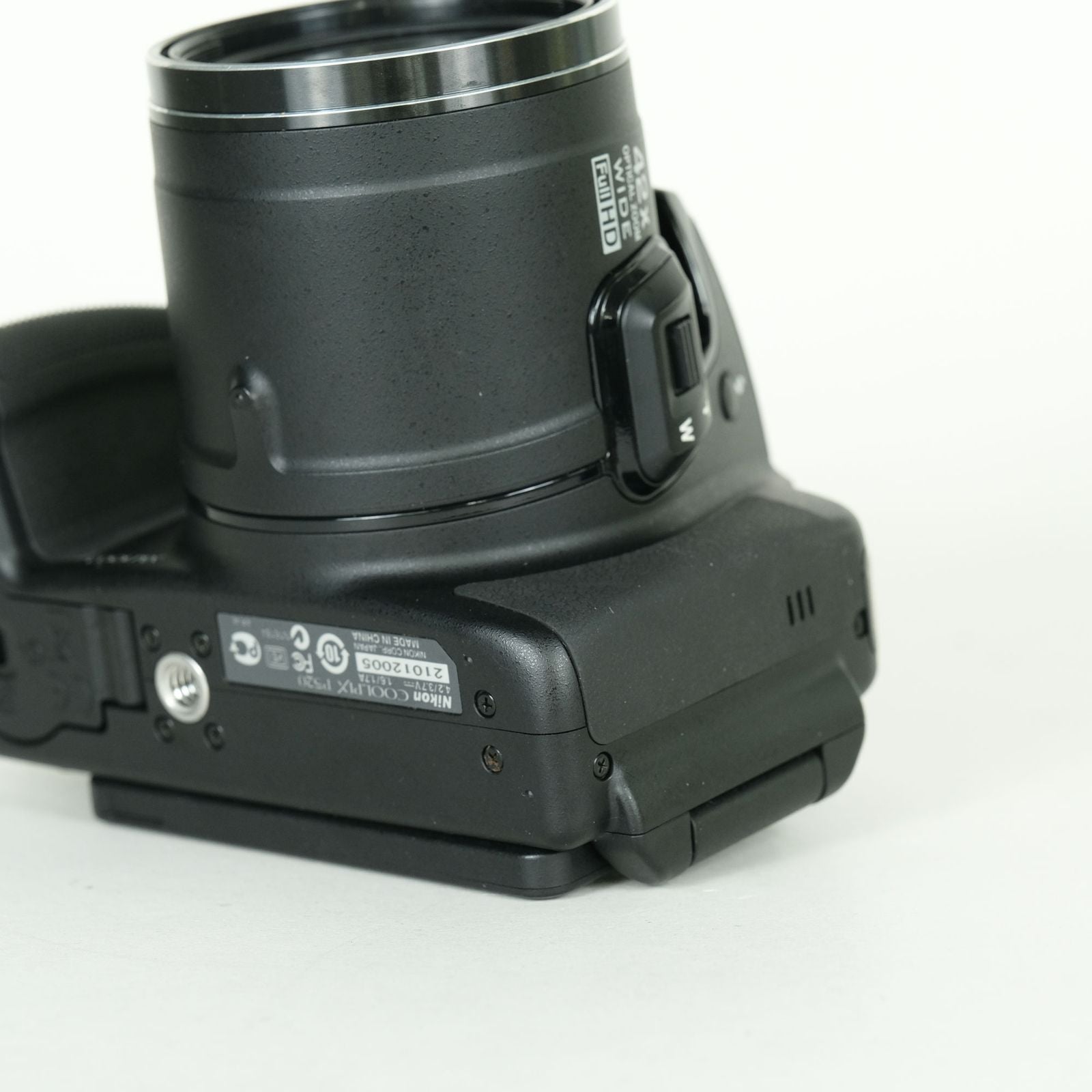 Nikon Compact Digital Camera 2 Coolpix P520 Bk