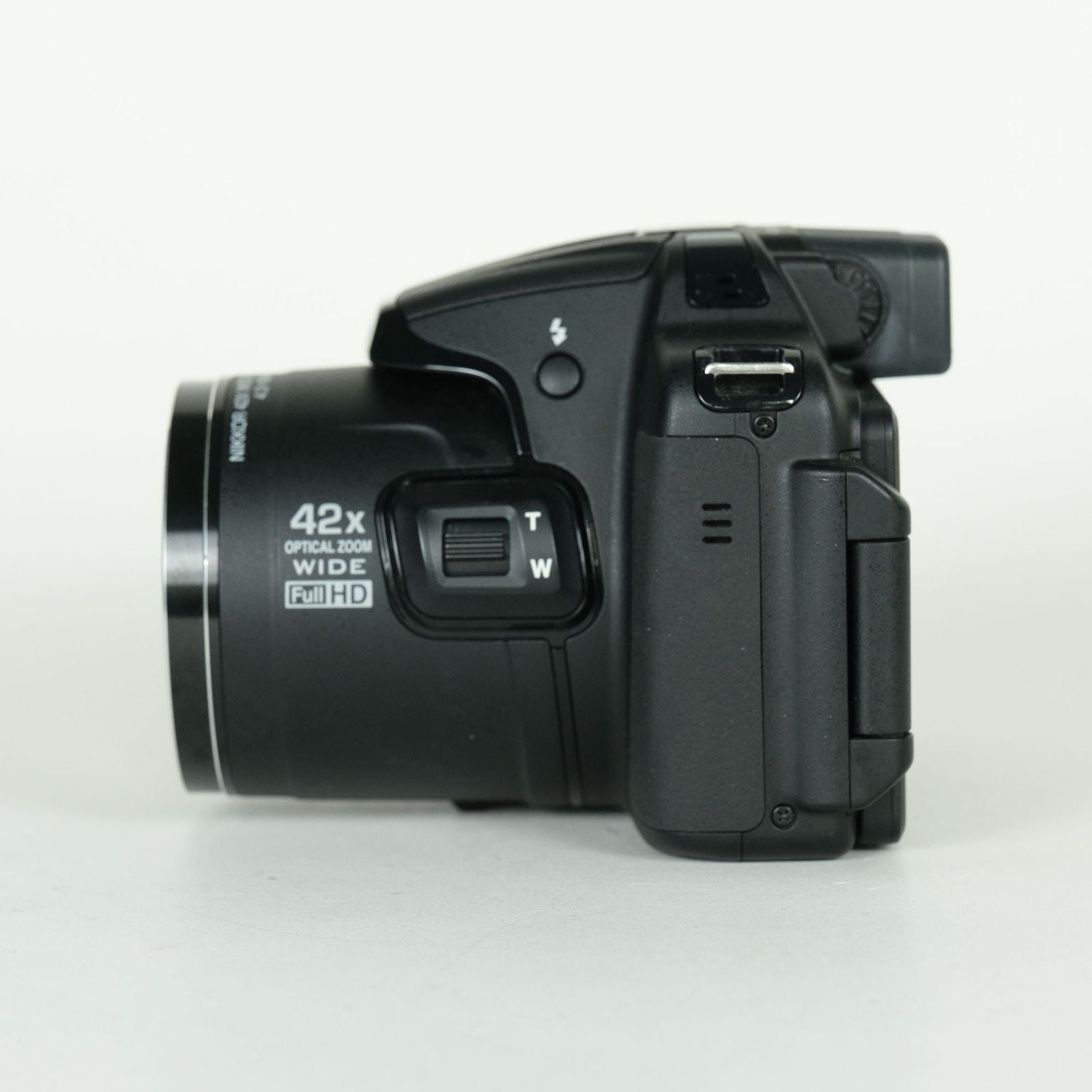 Nikon Compact Digital Camera 2 Coolpix P520 Bk
