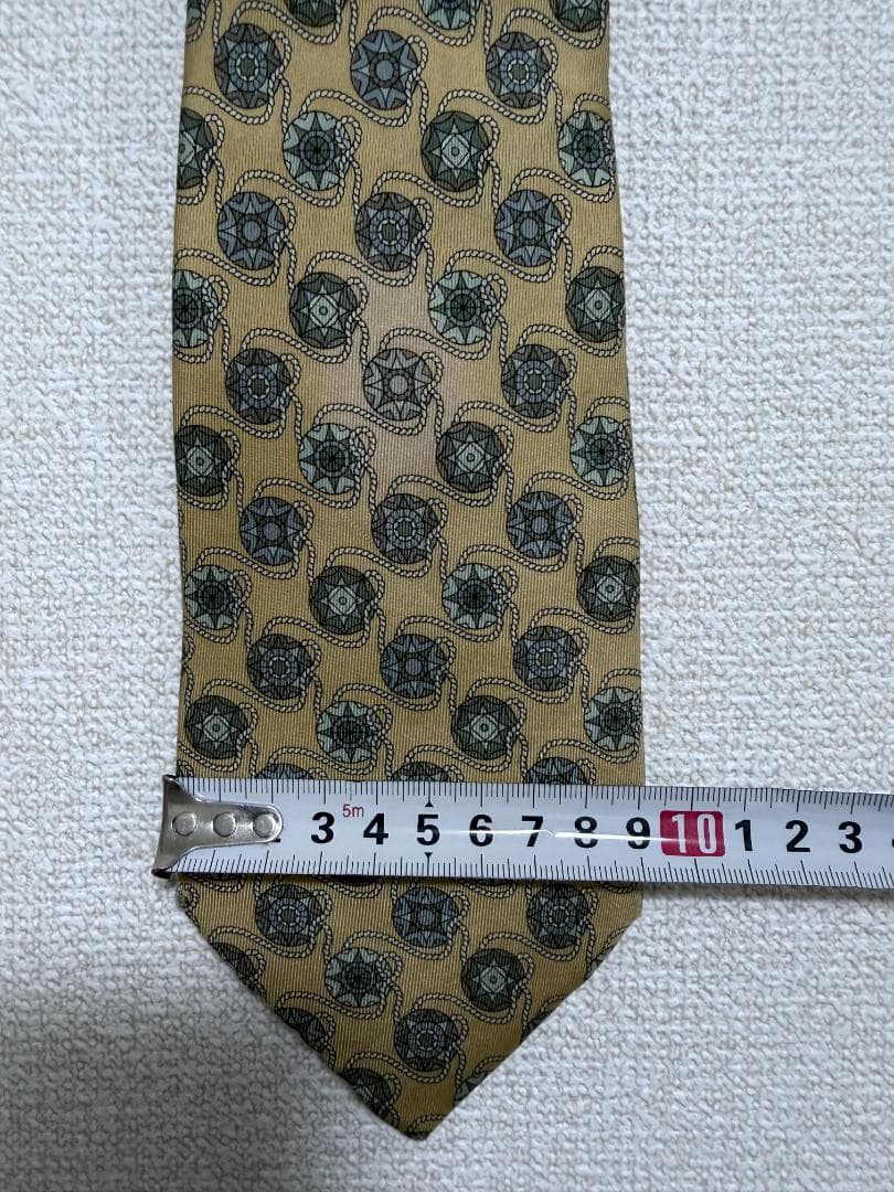Loewe Ties