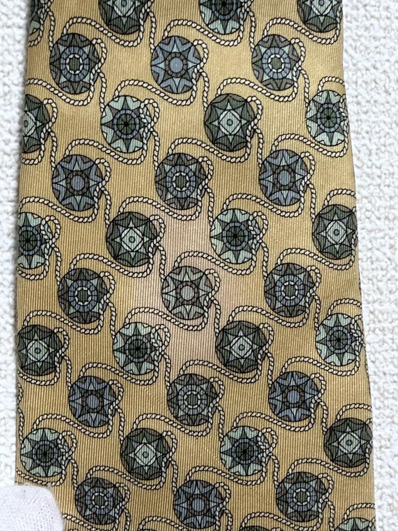 Loewe Ties