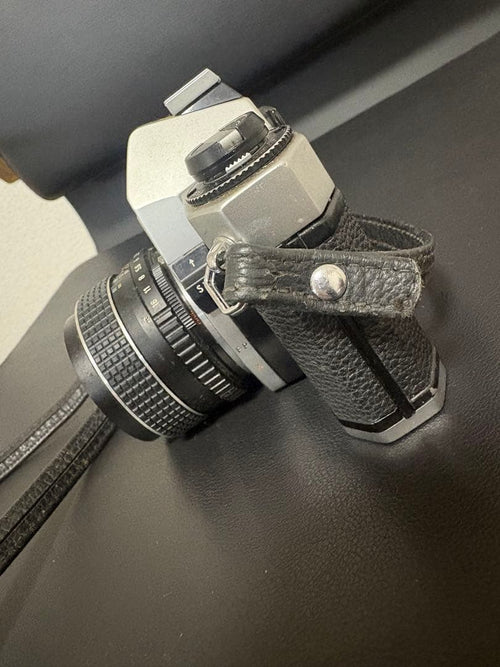 Pentax Slr Camera (Film) Spotmatic