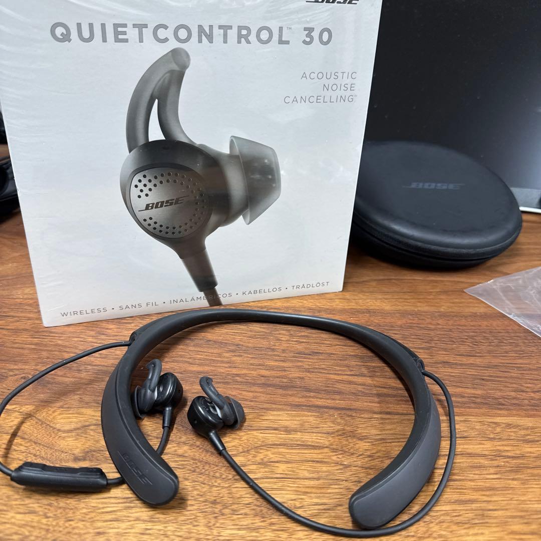 Bose Wireless Earphones Quietcontrol 30