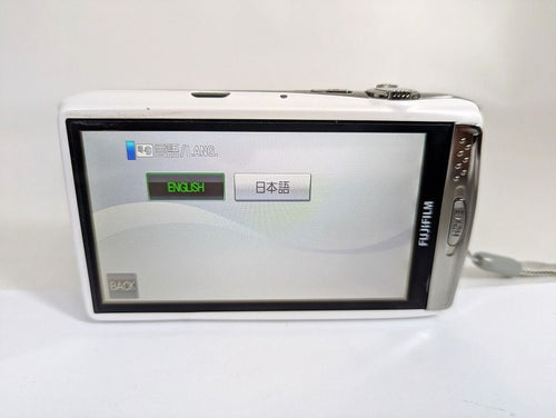 Fujifilm Compact Digital Camera 2 Finepix Z900Exr White 1545