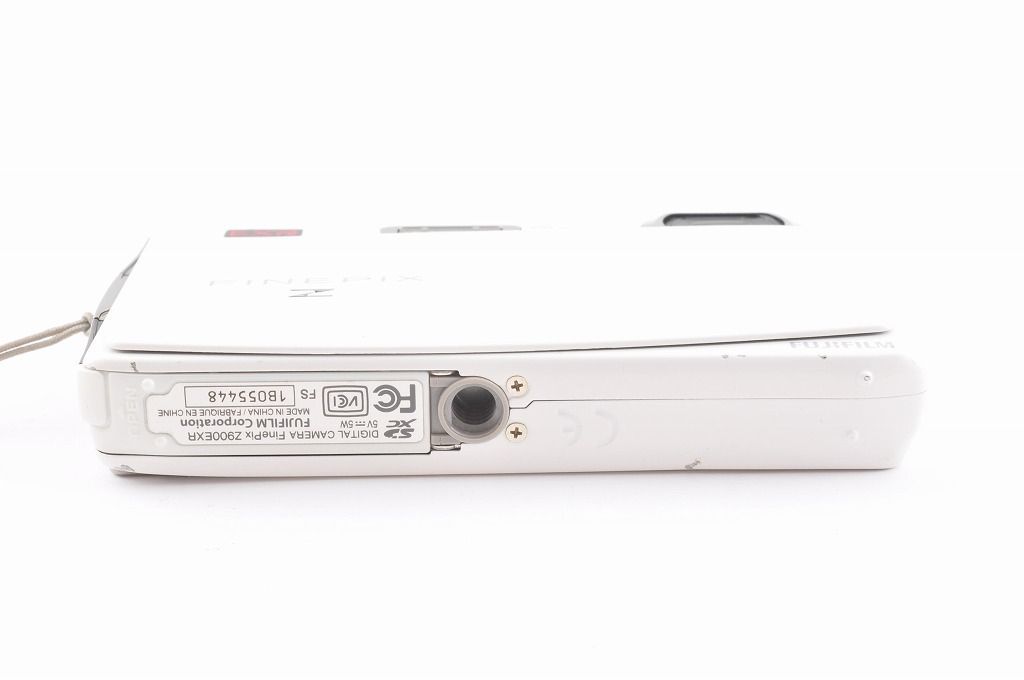 Fujifilm Compact Digital Camera 2 Finepix Z900Exr White 1545