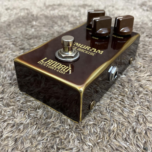 guitar effector side view