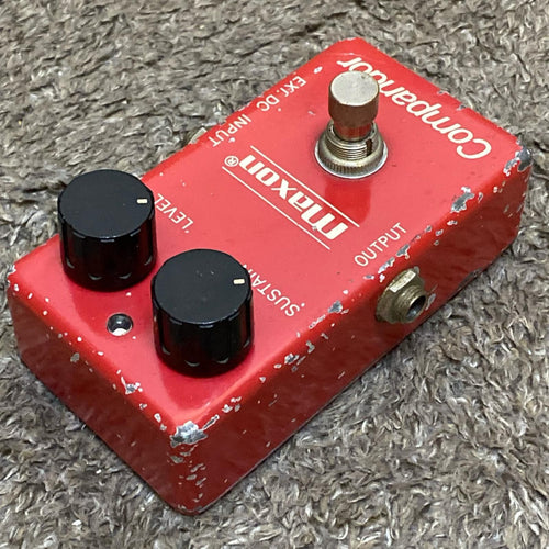 guitar effector front view