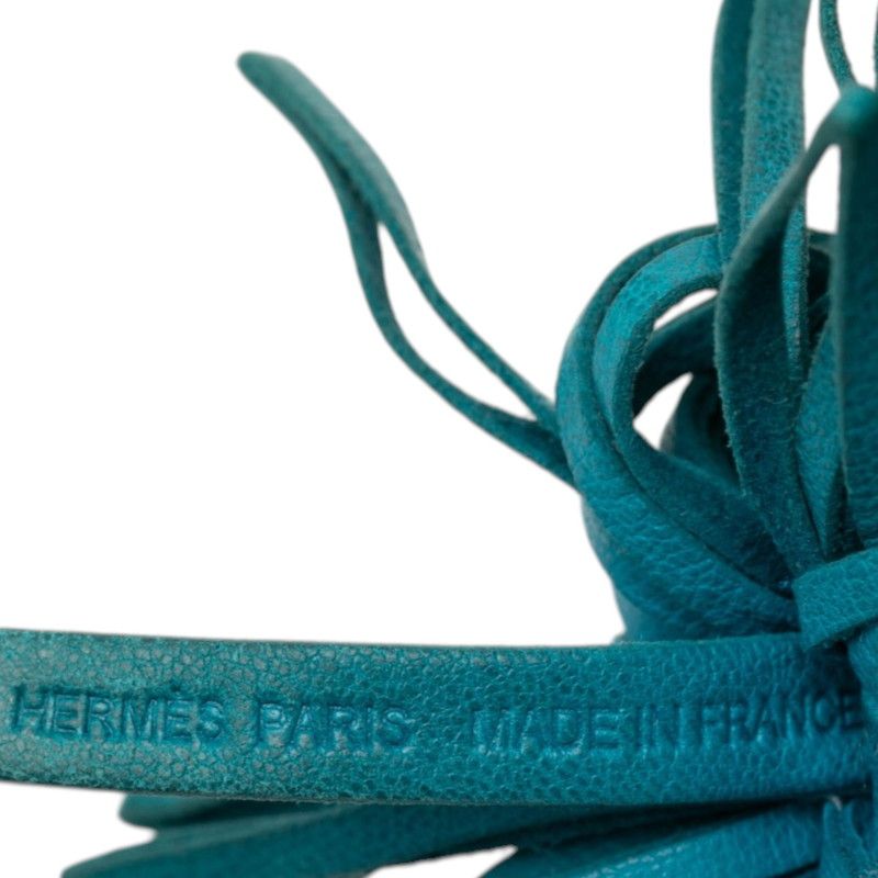 hermes keychain rear view