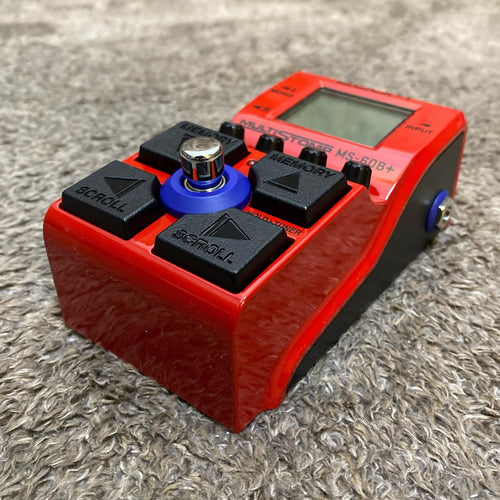 zoom guitar effector side view