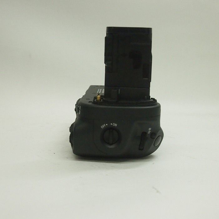 canon bg-r10 camera accessories included