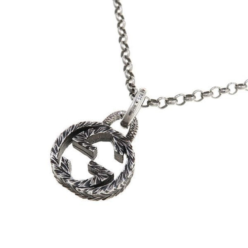 gucci necklace front view