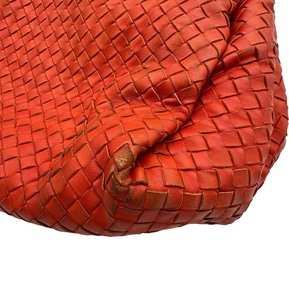 bottega veneta handbag condition details