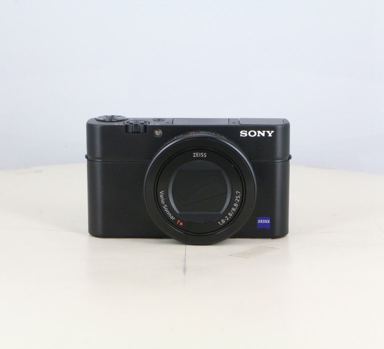 Sony DSC-RX100M3 Compact Digital Camera