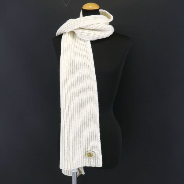 gucci 773426 scarf markings and labels