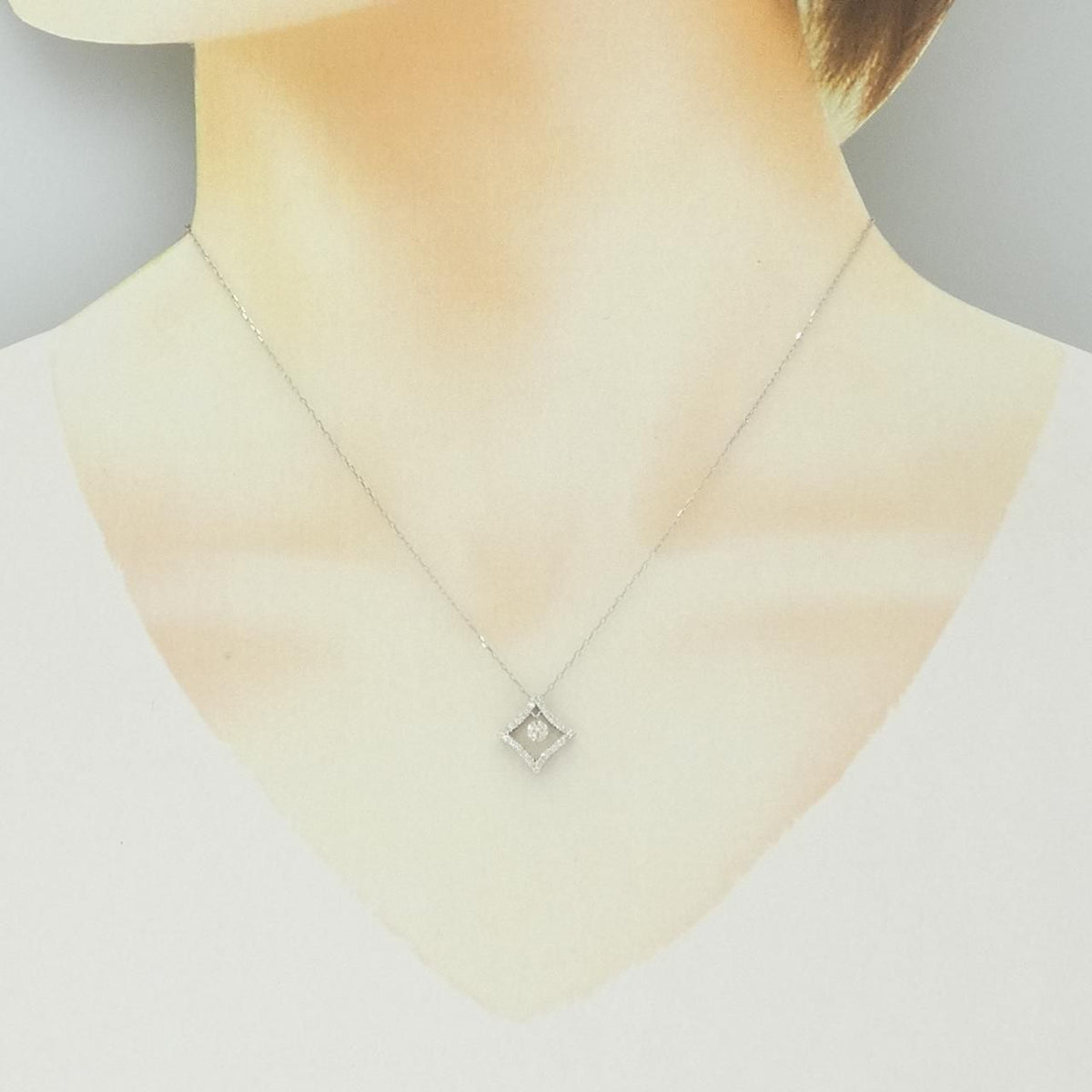 necklace condition details