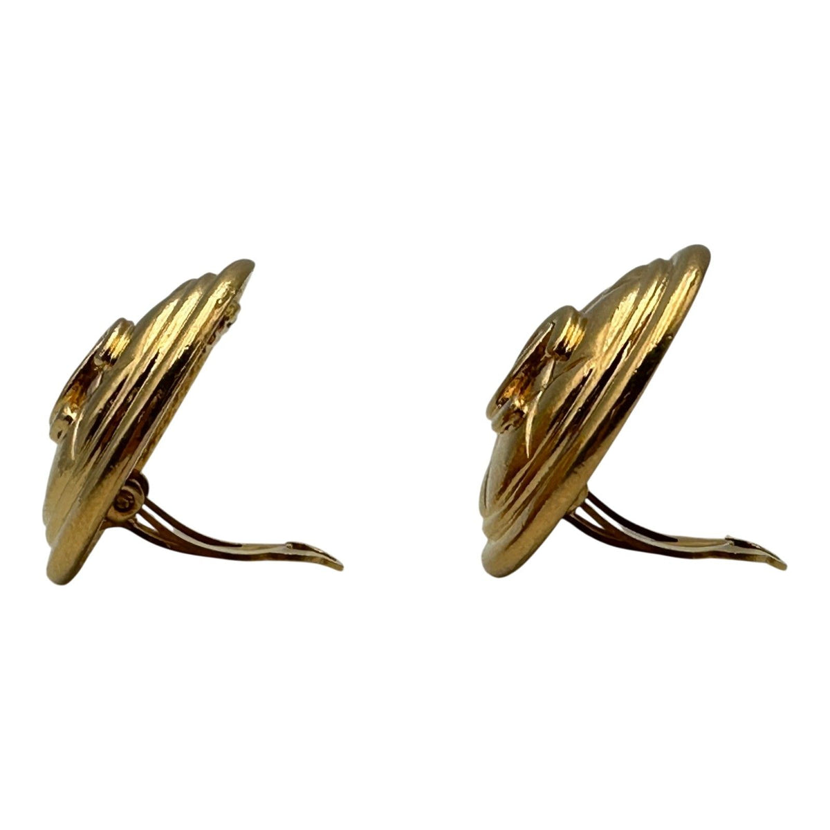 chanel earrings rear view