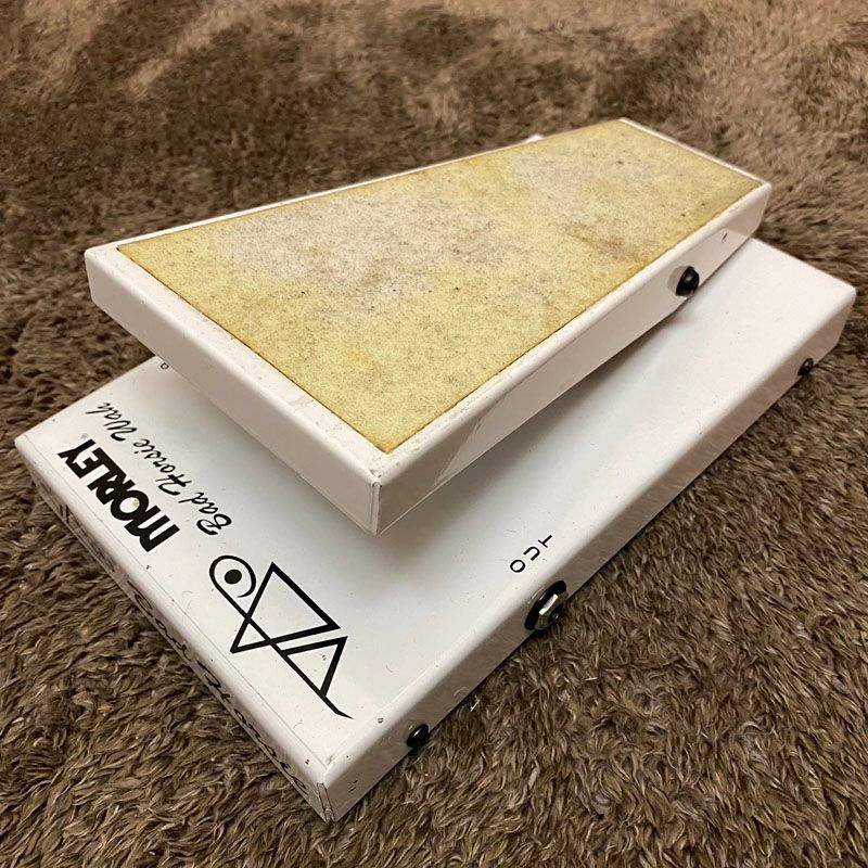 guitar effector front view