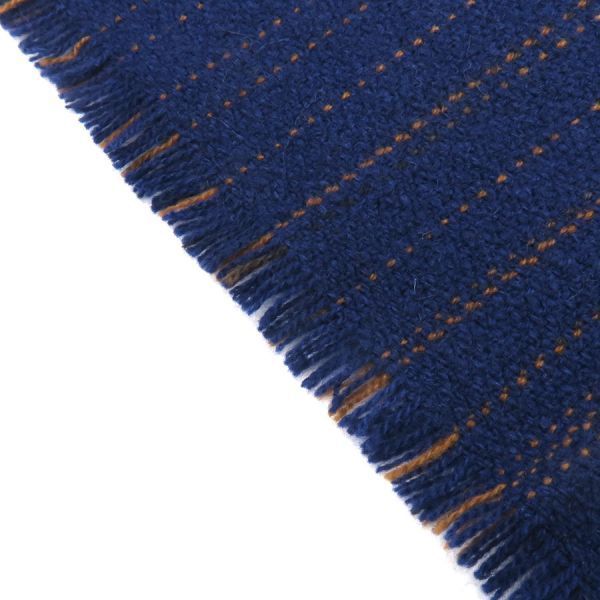 hermes scarf side view