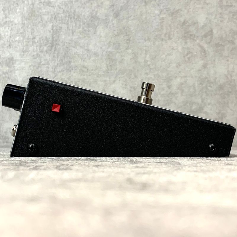 guitar effector side view