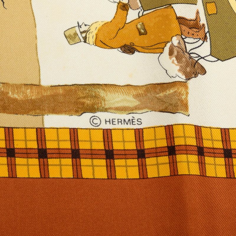hermes scarf side view
