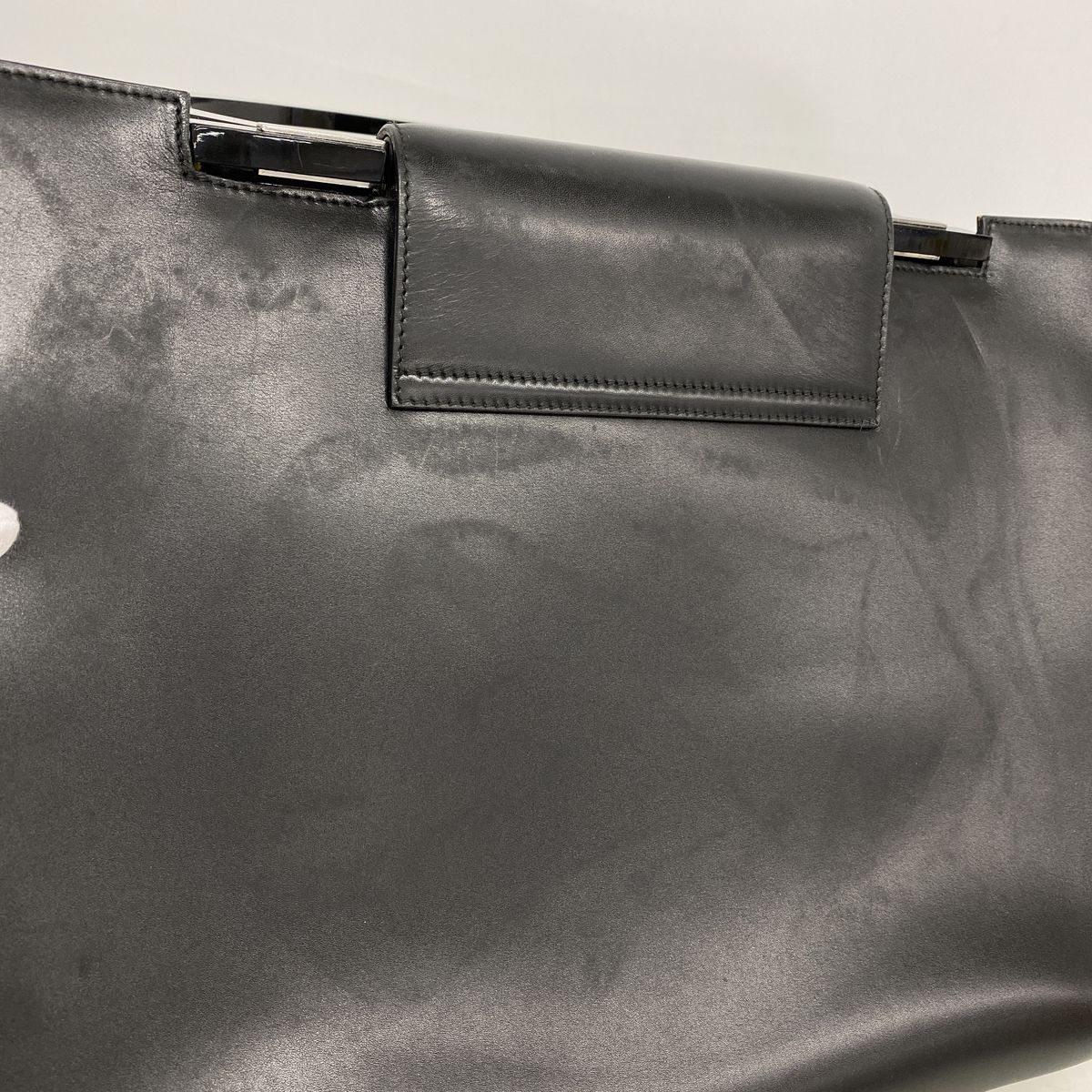 salvatore ferragamo tote bag markings and labels