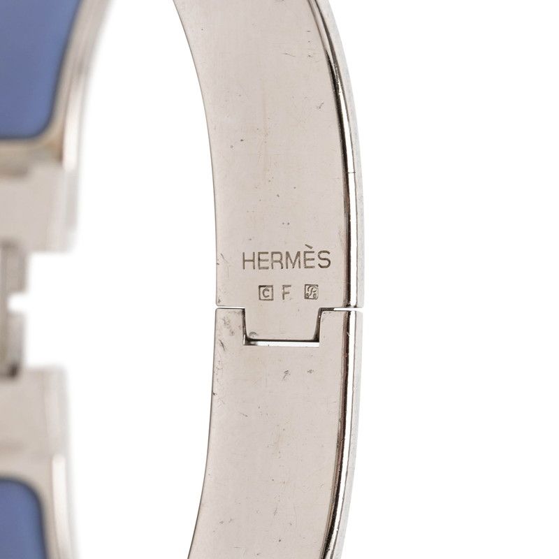 hermes bracelet accessories included