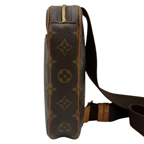 louis vuitton m51870 shoulder bag front view