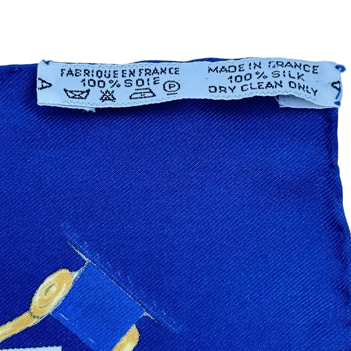 hermes scarf rear view