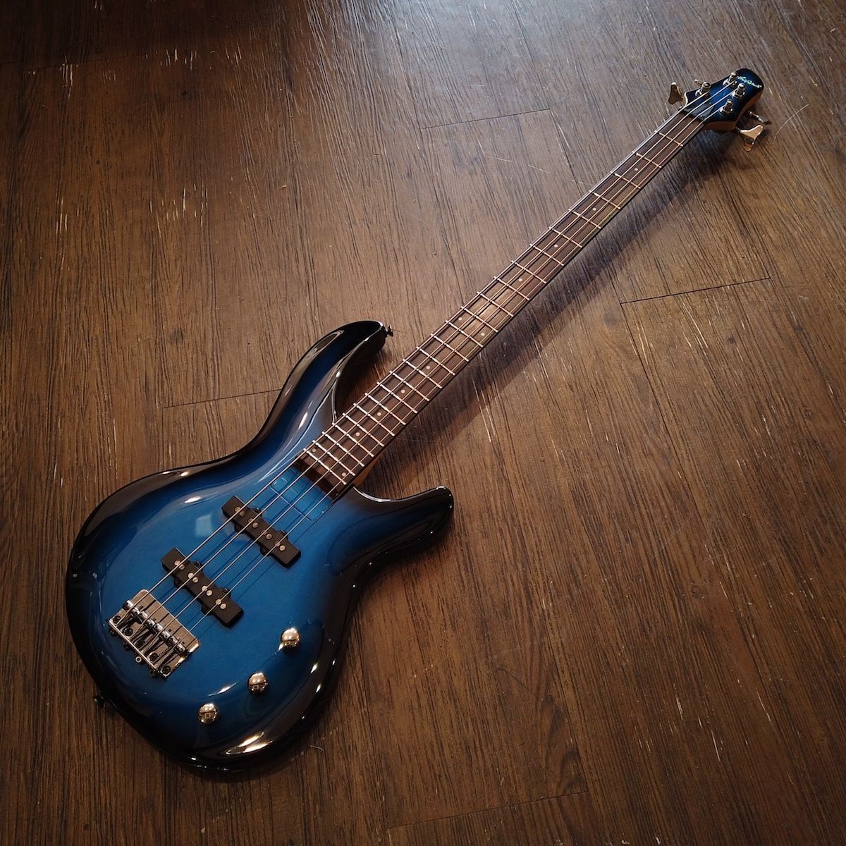 Aria Pro2 Bass Guitar