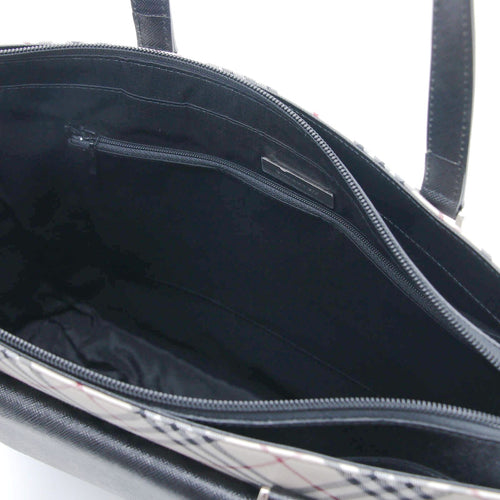 burberry beige tote bag interior details