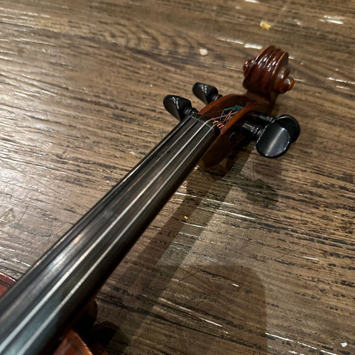 suzuki no.240 string instrument side view