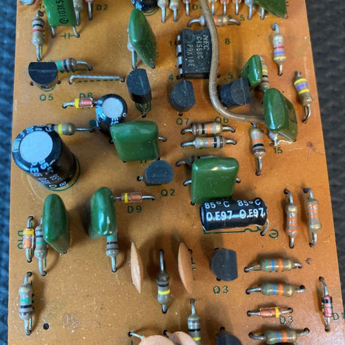 boss od-1 guitar effector interior details