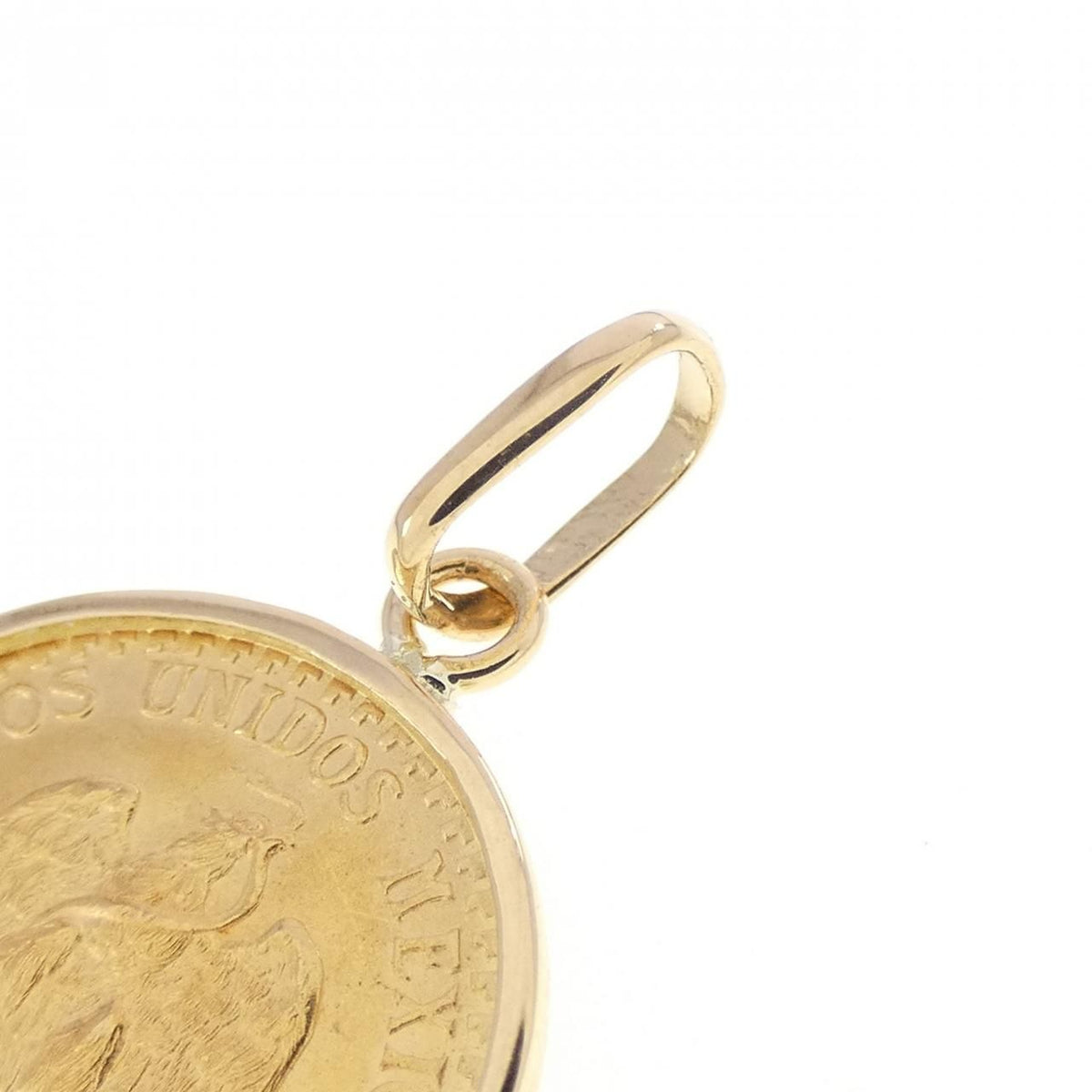 pendant rear view