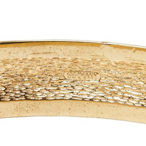 dior bracelet side view