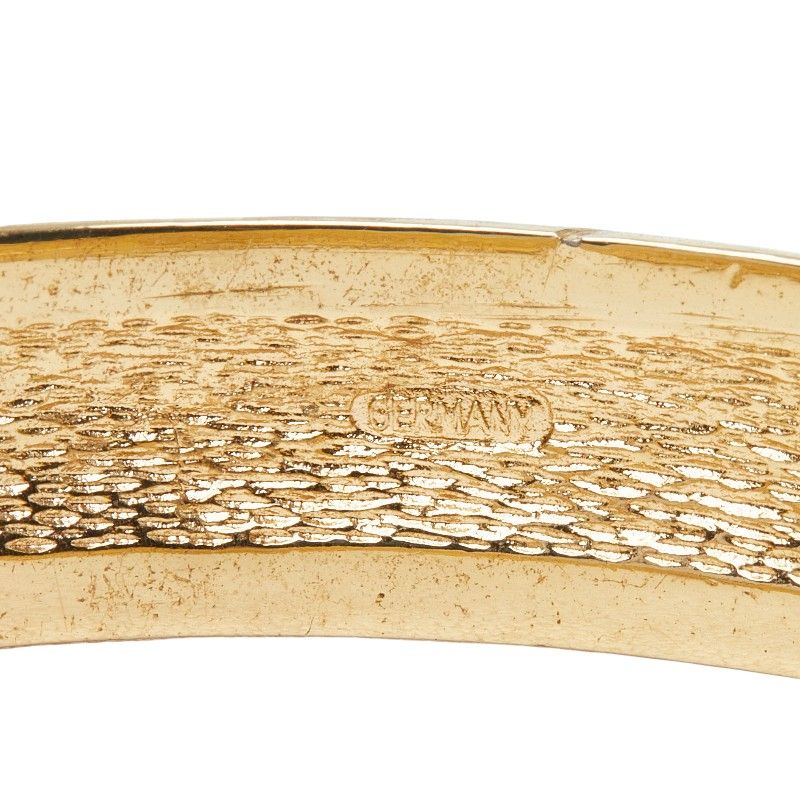 dior bracelet side view