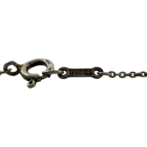 necklace interior details
