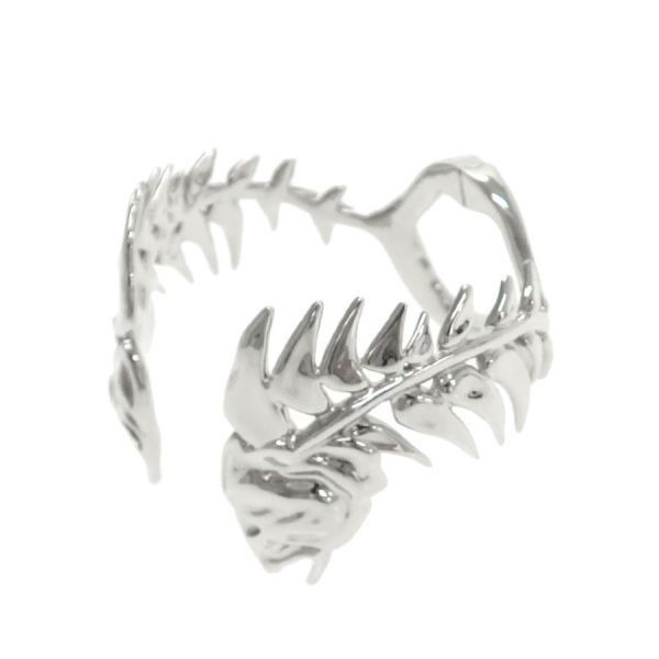 burberry bracelet side view