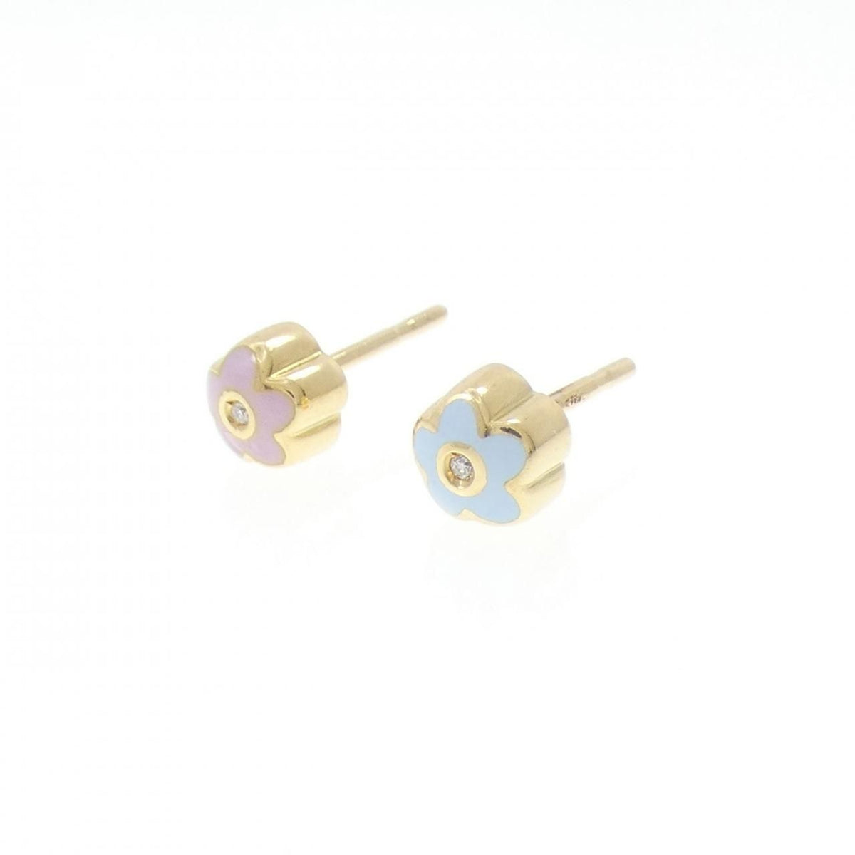 earrings front view