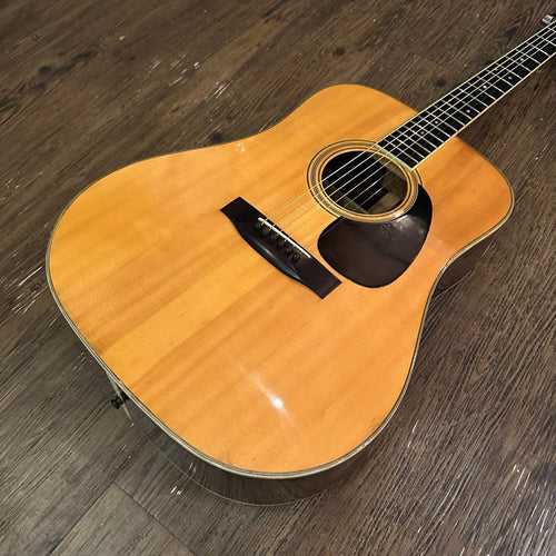 s.yairi yd-302 acoustic guitar front view
