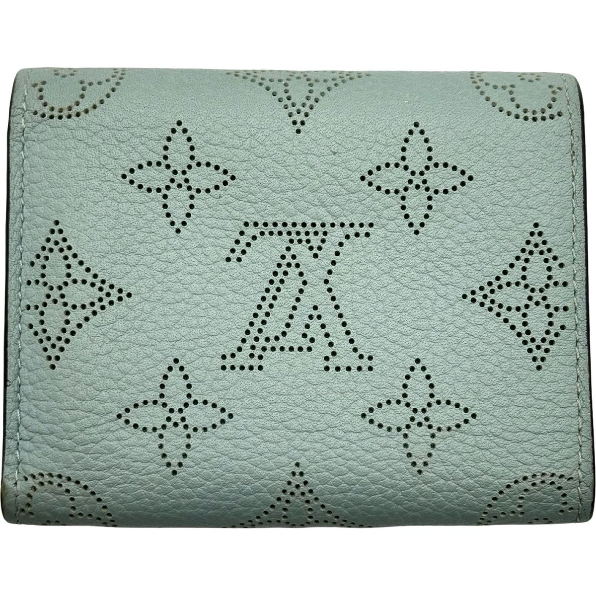 louis vuitton m69033 wallet rear view
